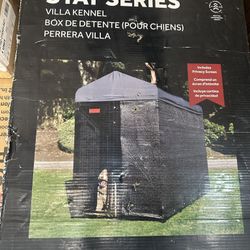 Villa Kennel With Privacy Screen