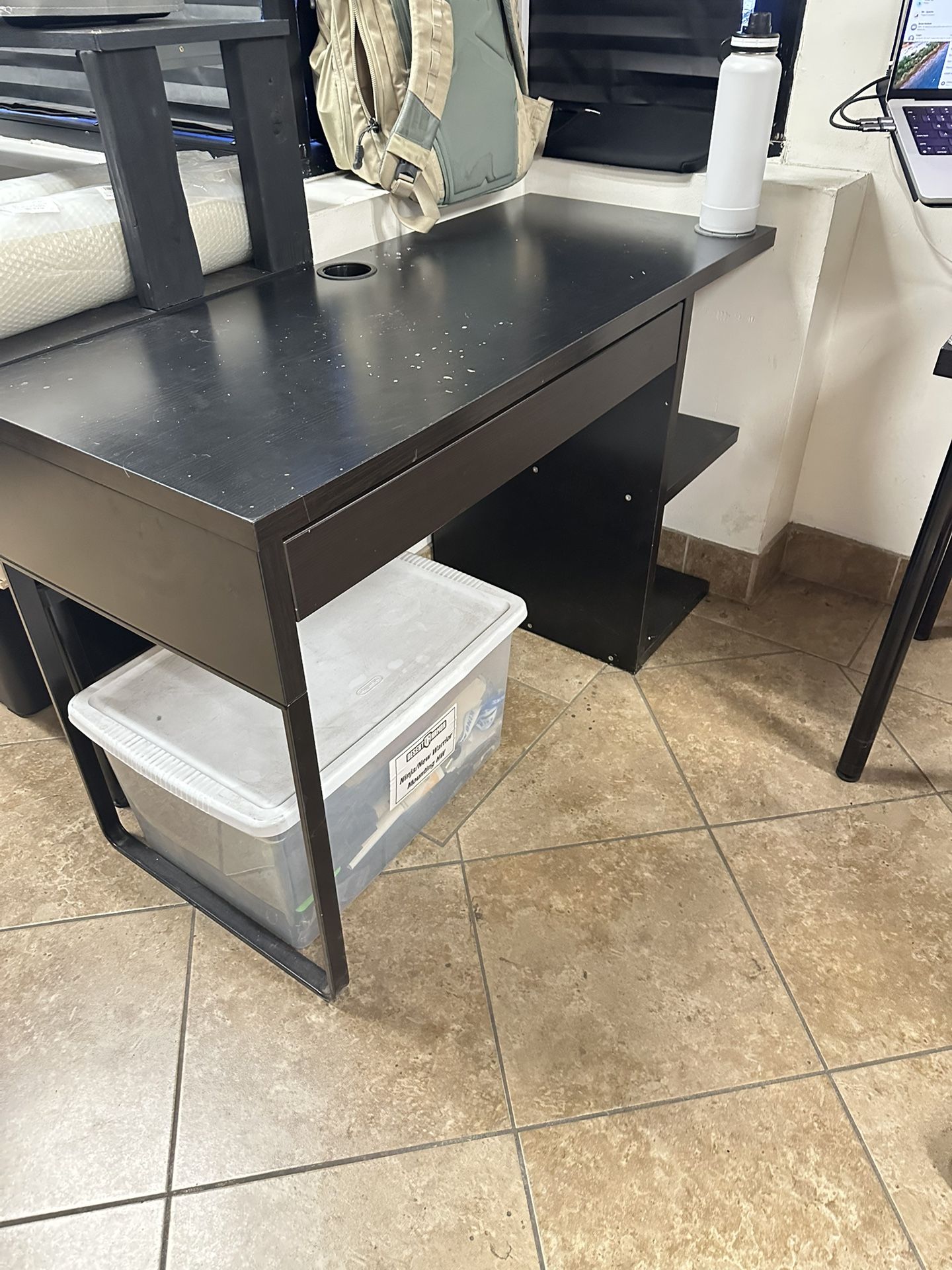 IKEA MICKE desk | Black