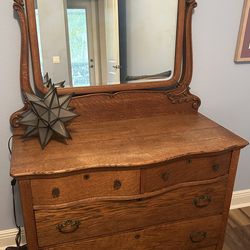Antique Oak Dresser w/mirror