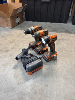 Ridgid 18 Volt Drill, Driver, Light Combo