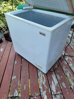 Working Feep Freezer