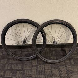 Shimano GRX WH-RX570 Disc Wheelset - 700c - HG 11/12 - Tubeless Ready