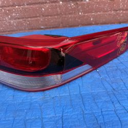 2016-2017-2018 Kia Optima Tail Light RH