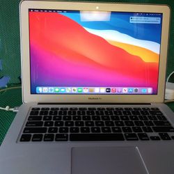   Apple Macbook Air 13"