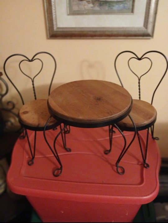 Vintage Wrought Iron Doll Furniture