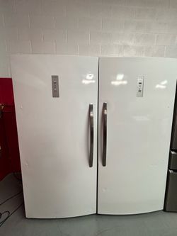 Freezer and refrigerator