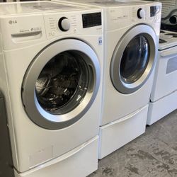LG Washer And Dryer Set