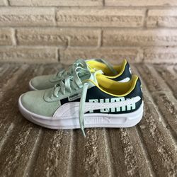 PUMA SHOES (Size 6.5)