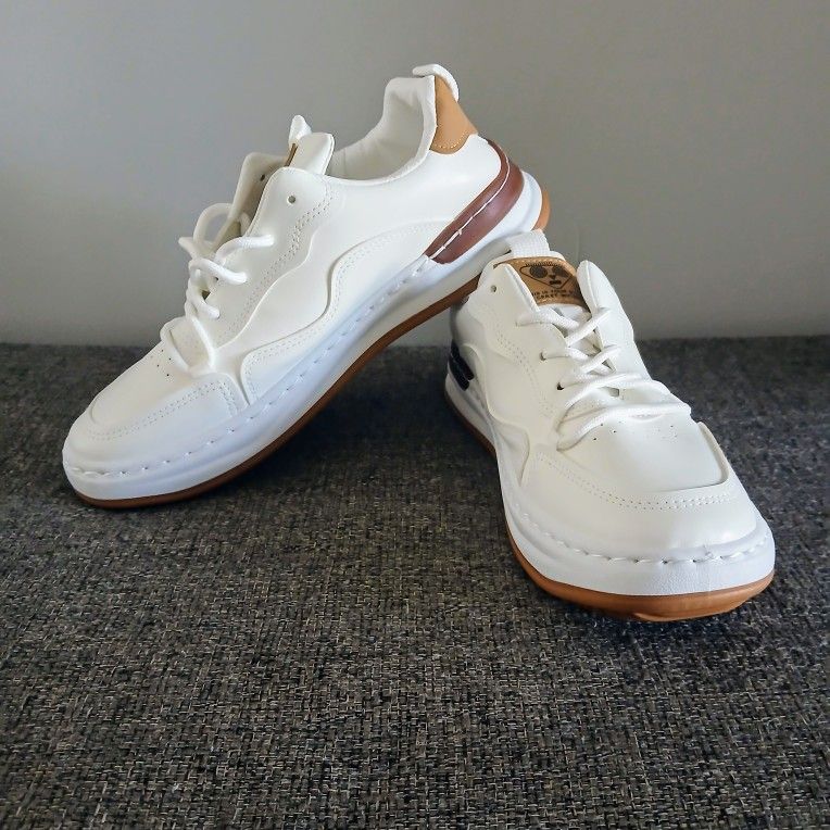 Man's shoes