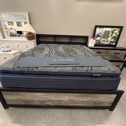 4 PC KING BEDROOM SET