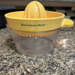 KitchenAid Manual Juicer – Yellow Top – $5