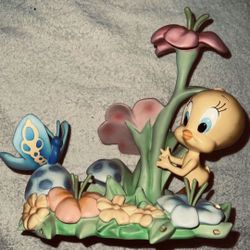 Tweety Warner Brothers 9” Figurine 1999 Vintage 