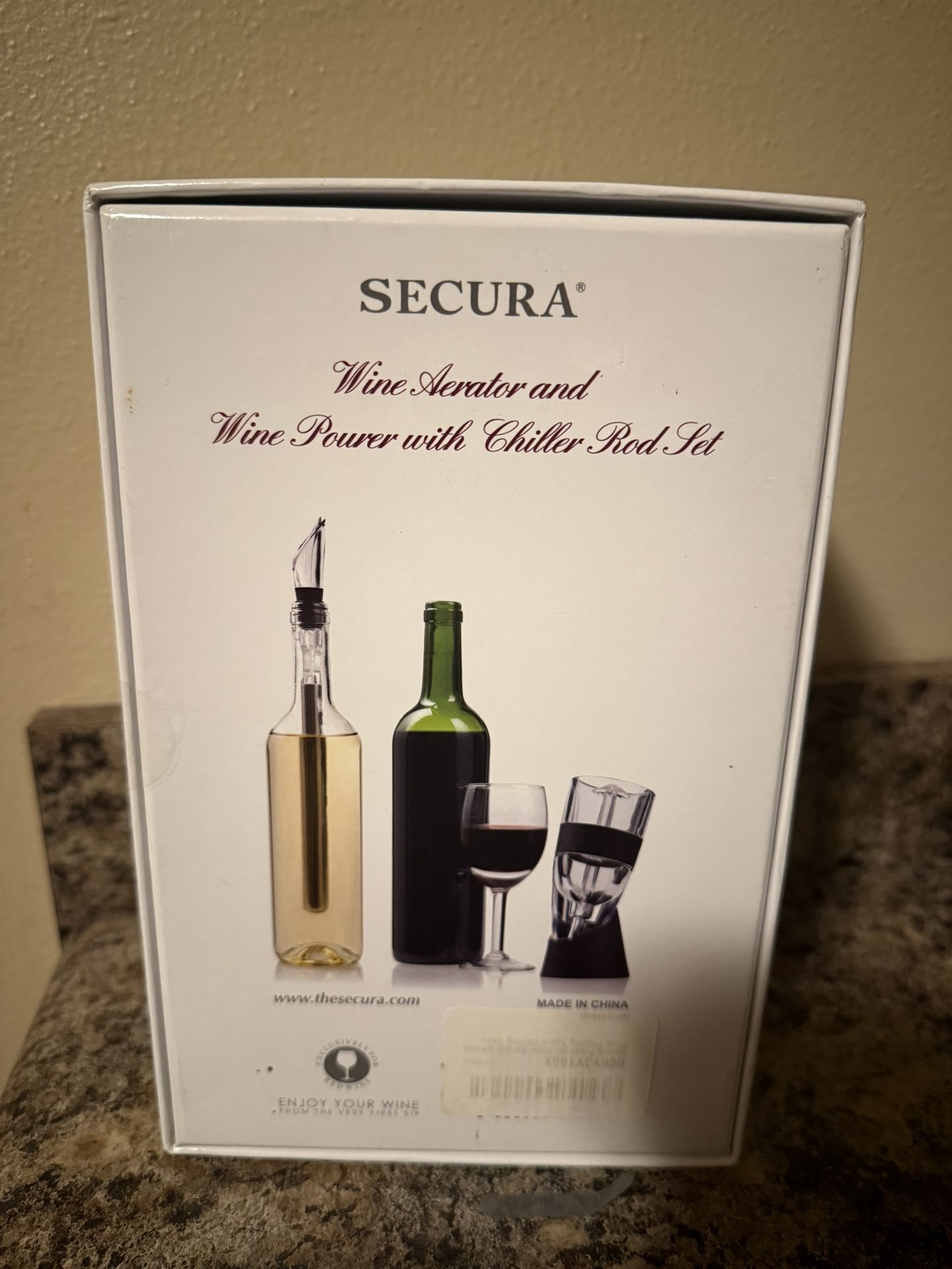 Secure Wine Aerator, Pourer And Chiller