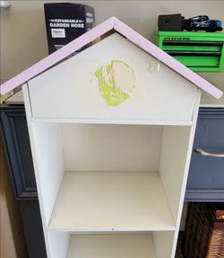 Small 5 shelf display cabinet