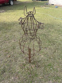 Decorative Metal Wire Dress Form Mannequin