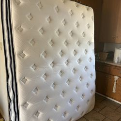 Queen Size Mattress 