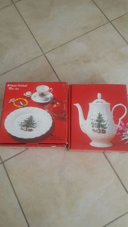 Nikko Christmas Dinnerware