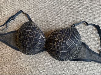Victoria’s Secret bra size 36D