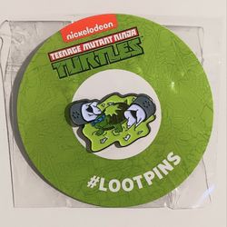 TOY BOX LOOTPIN
 Teenage Mutant Ninja Turtles Accessory 
 Viacom/Lootcrate 2019
 Discontinued Enamal Pin
 New In Bag 
 _______________________________