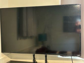 55” Visio Flat Screen TV w/remote