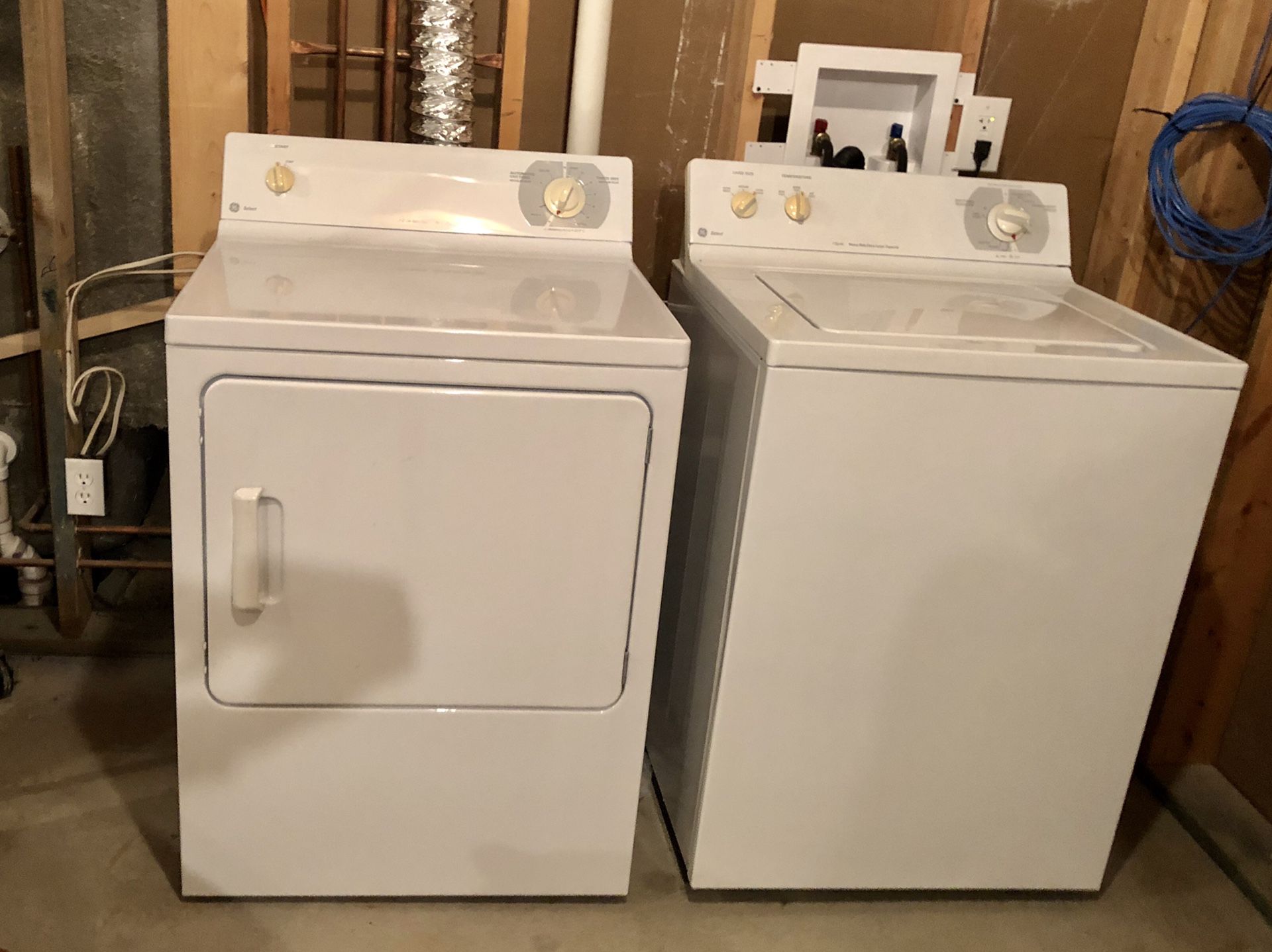 General Electric washer and dryer (sold as a set)