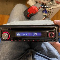 KENWOOD KDC-138 Car Stereo 
