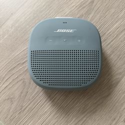 BOSE Bluetooth speaker 