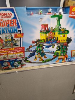 Thomas and friends super station