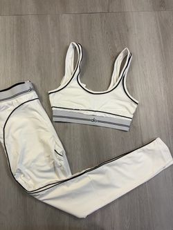 White Alo yoga set
