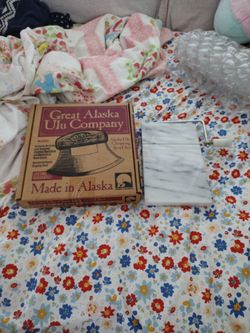 Cheese Slicer and Alaska Ulu Chopping Bowl Set