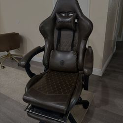 🎮 Dowinx Retro Gaming Chair with Footrest - Brown Leather - Great Condition ✨