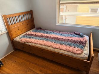 Twin bed