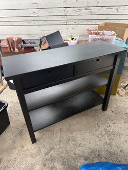 Entryway table with drawers
