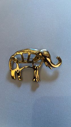 Vintage elephant brooch
