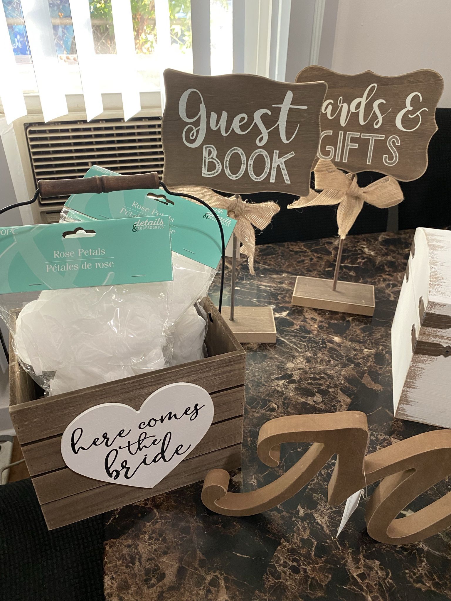 Hobby Lobby Wedding Decor for Sale in Hemet, CA OfferUp