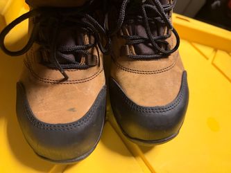 Steel toe boots