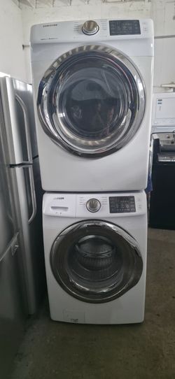 Conjunto de lavadora y secadora