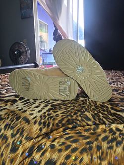 Ugg