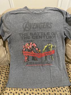 Avengers mens shirt size Large