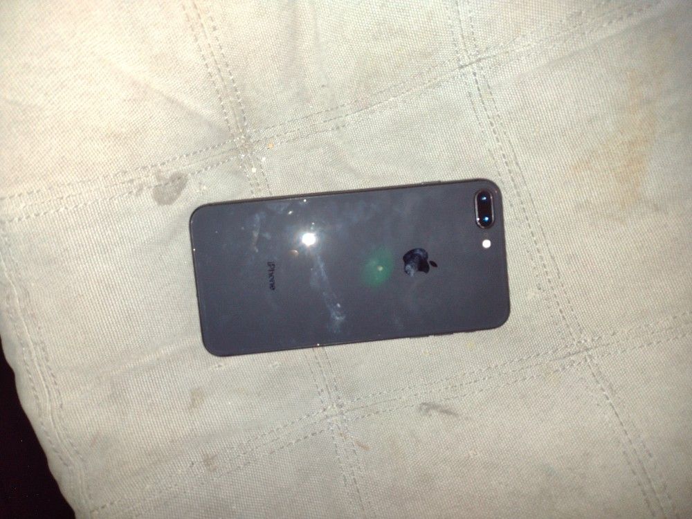 Iphone 8+ Unlocked No iCloud