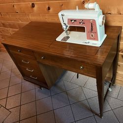 Singer Sewing Machine