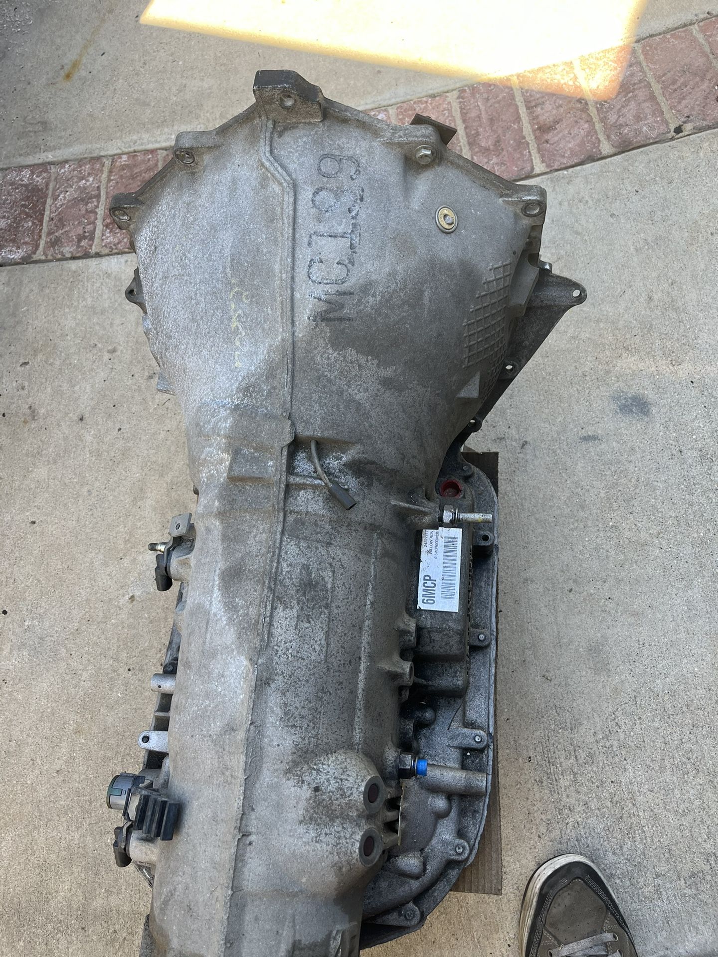 Chevy GMC 4l80e 2WD Core for Sale in Orange, CA OfferUp