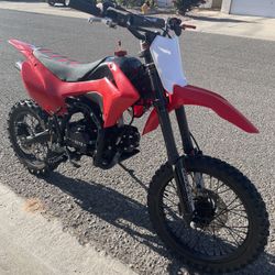 2021 125cc Coolster Dirt Bike 950$ O.B.O.