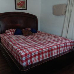 Cal King Bed 