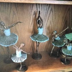 Ballerina Doll Set Of Six Perfect Beautiful All Different Sizes $100 Or Close Offer