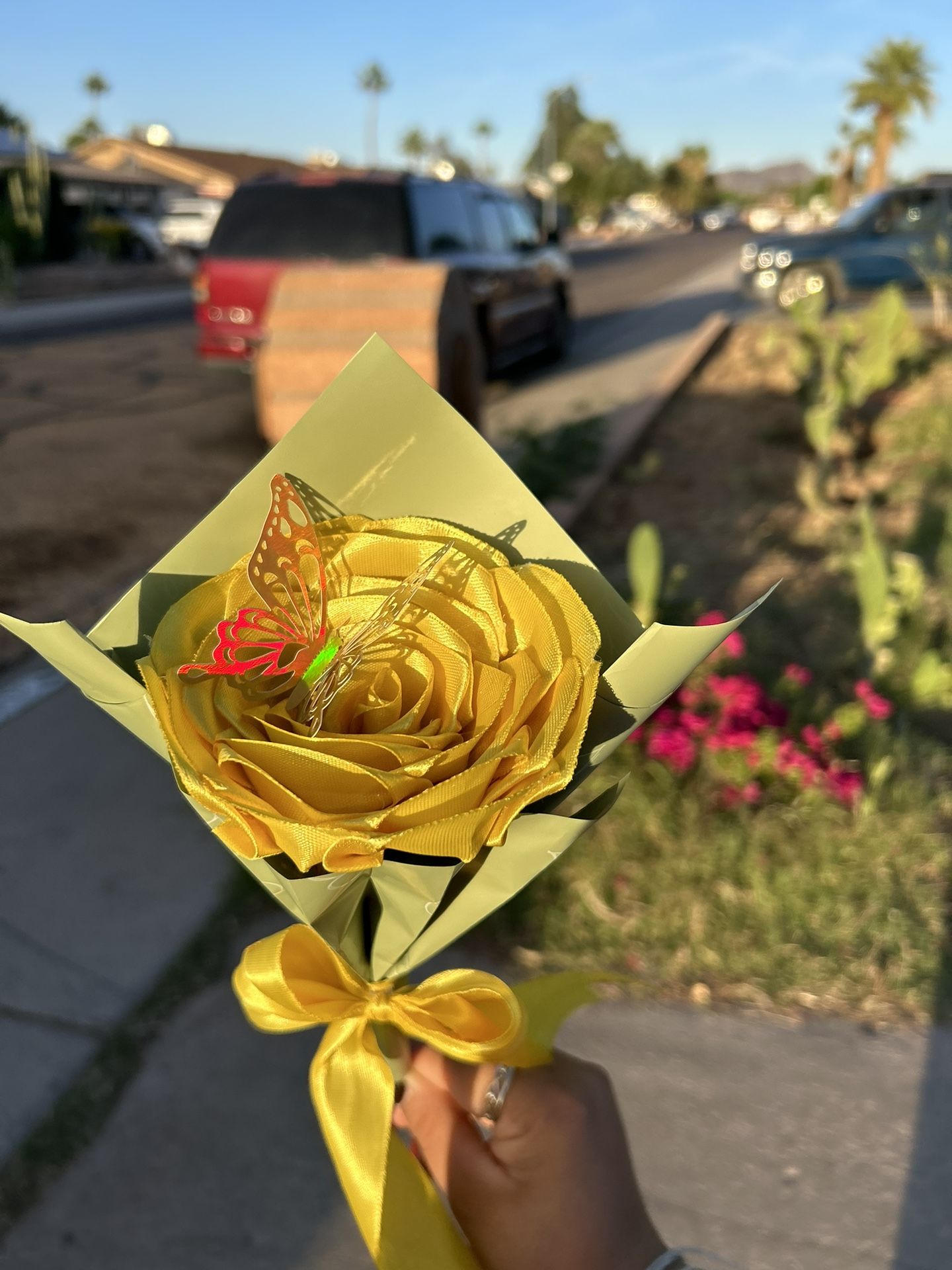 Singular roses