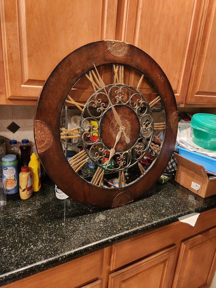 30" Big Clock For Sale.