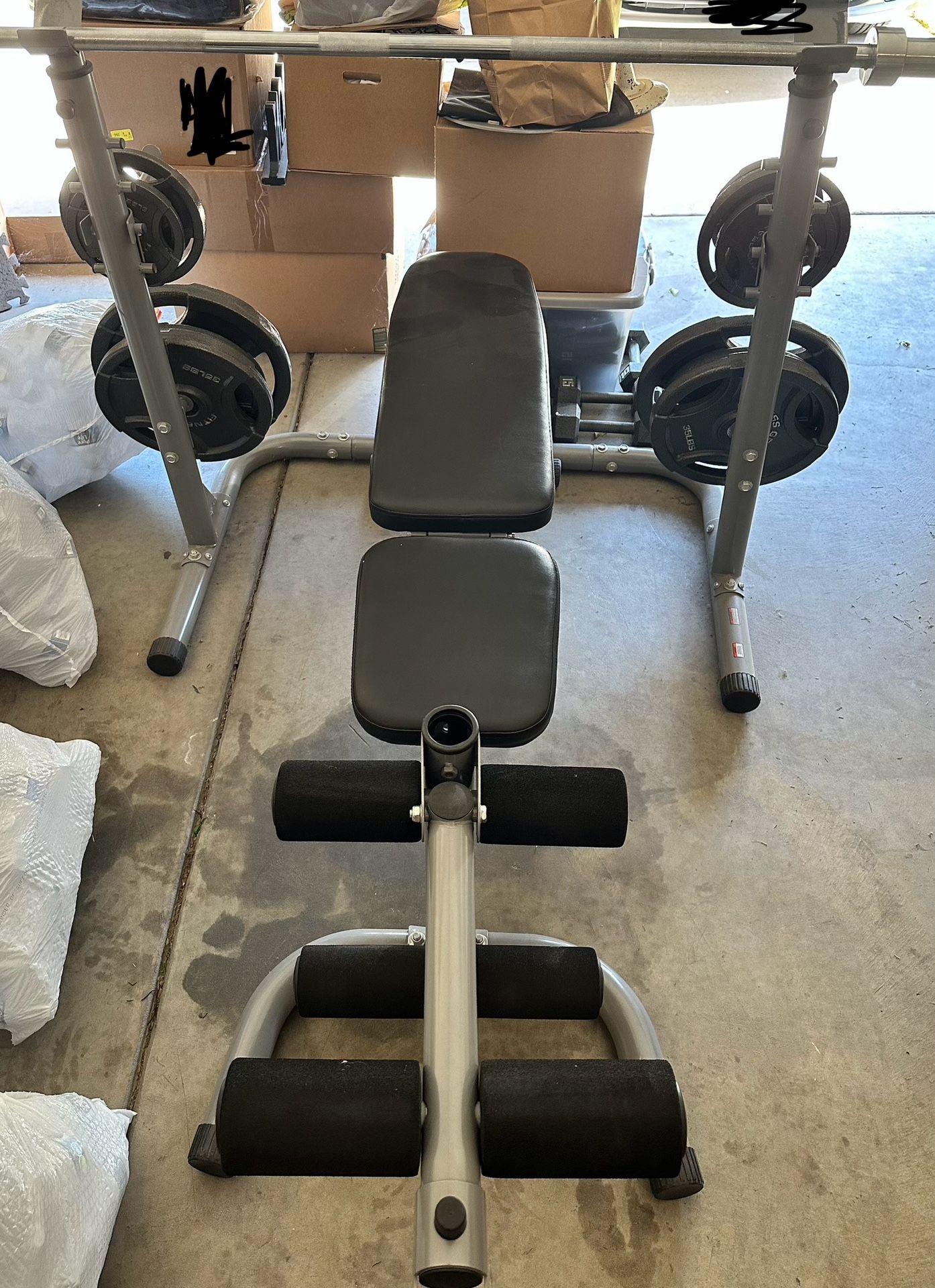 Fitness Gear 300 LB Set With Bench squat Rack