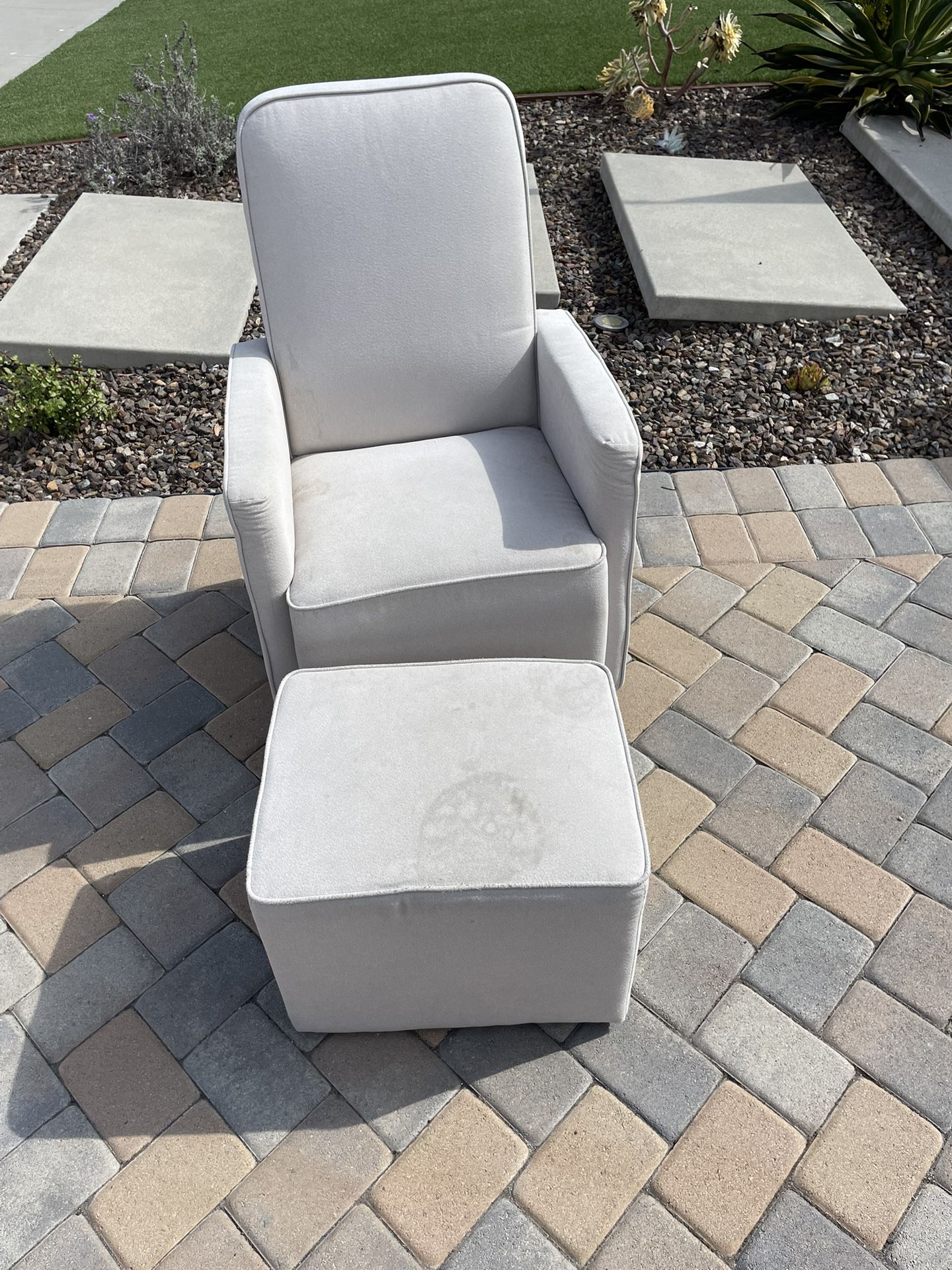 Chair + Ottoman