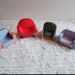 Mix Bundle Plastic Doll Chairs